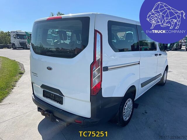 Passenger transportation Ford Transit Transit kombi 130.35 9 places