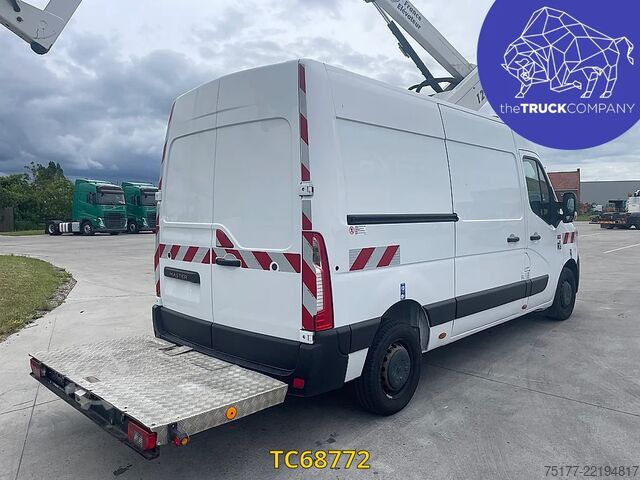 Lifting platform Renault Master 145.35 nacelle