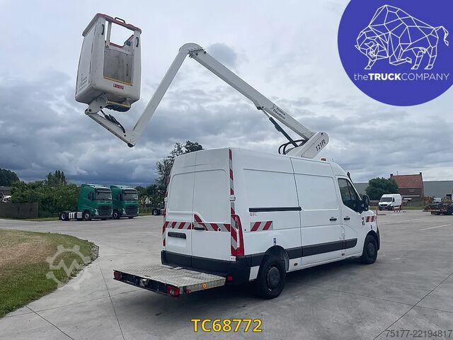 Lifting platform Renault Master 145.35 nacelle