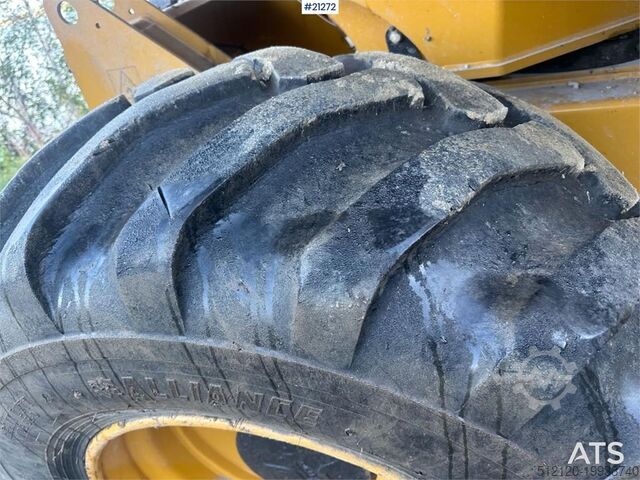 Dumper Hydrema 912GS dump truck w/white signs. WATCH VIDEO.