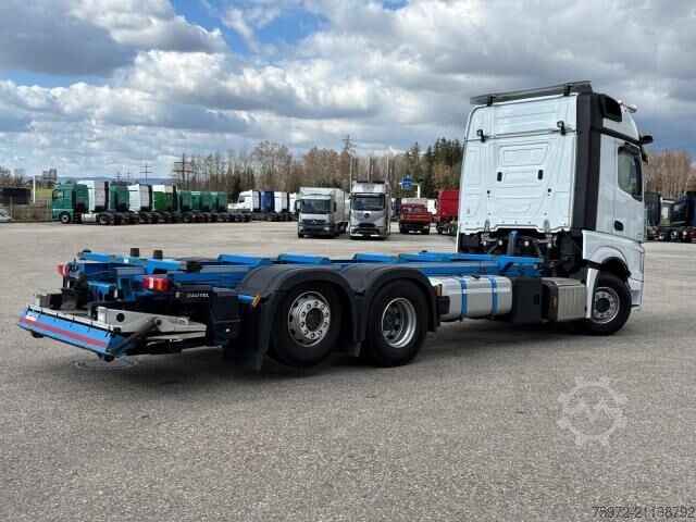 Swap body truck  Actros 2551LL LENKACHSE BDF