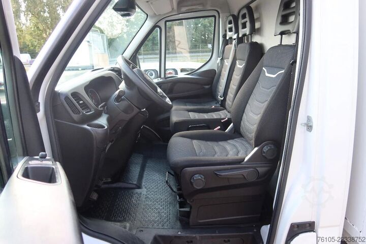 Closed box Iveco Daily 35S16 Bakwagen + Laadklep 750kg