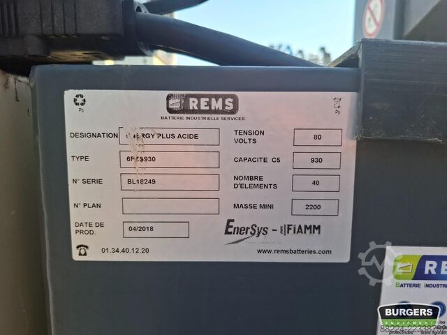 Side-loader forklift Hubtex MQ30
