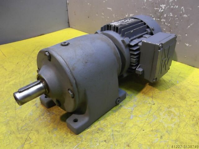 Gear motor 0.25 kW 41 rpm SEW-EURODRIVE R40DT71C4