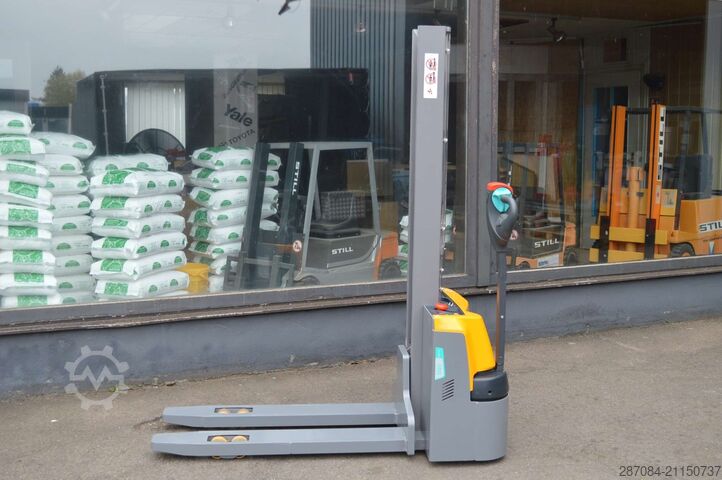 Hochhubwagen Jungheinrich EJC M10