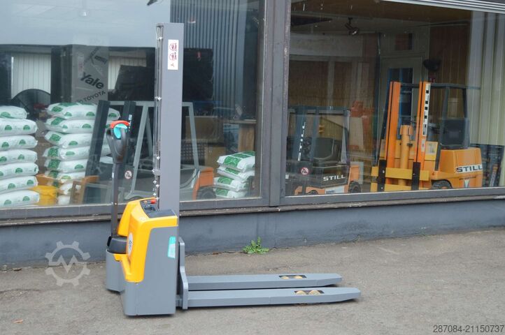 Hochhubwagen Jungheinrich EJC M10