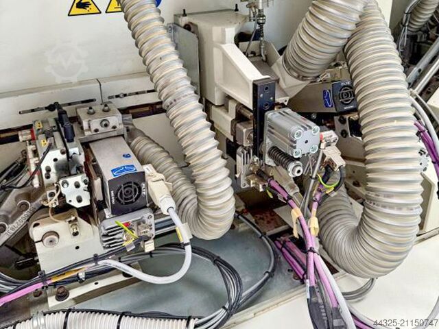 Einseitige Kantenanleimmaschine SCM STEFANI KD