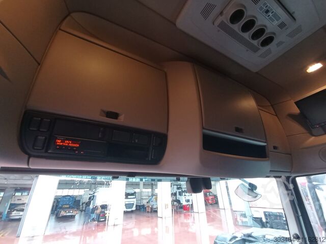 Standard SZM DAF XF 530 FT   ADR totale