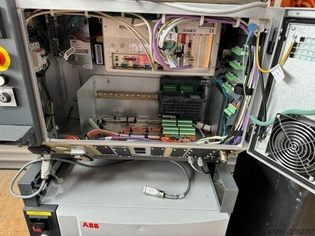 Industrial robot ABB Robotics IRB 6600 175/2.8