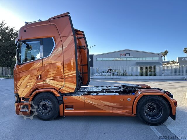 Standard tractor unit SCANIA 770S FIRE EDITION