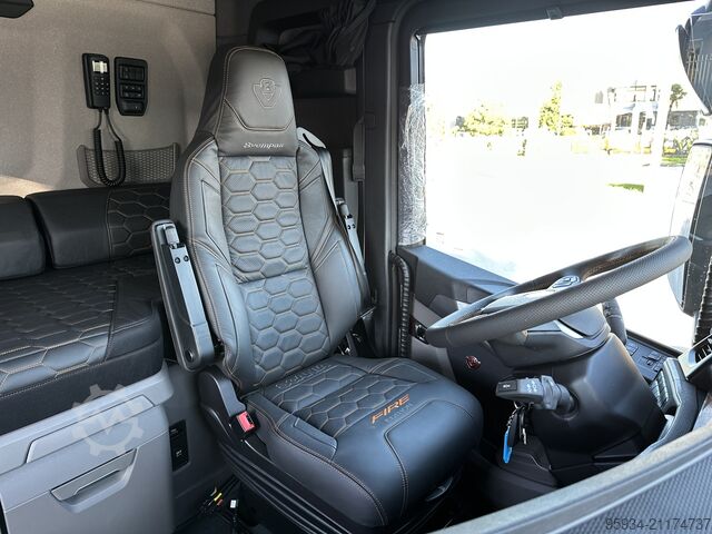 Standard tractor unit SCANIA 770S FIRE EDITION