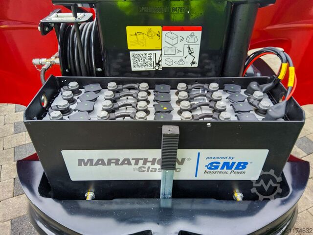 Vertikalmastbühne Manitou 100 VJR