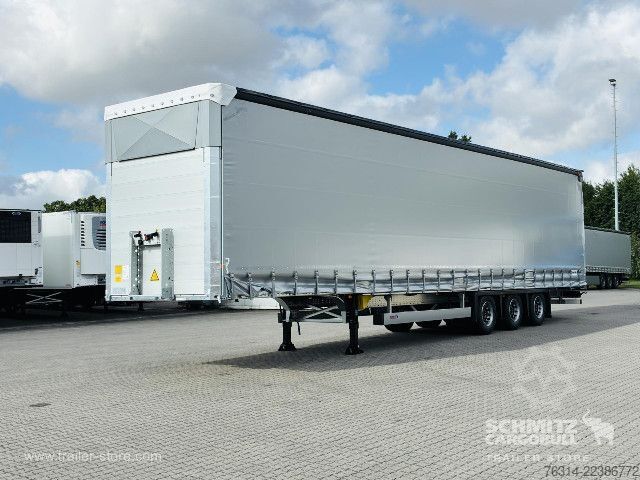 Open semitrailer with tarp Schmitz Cargobull Curtainsider Mega Getränke