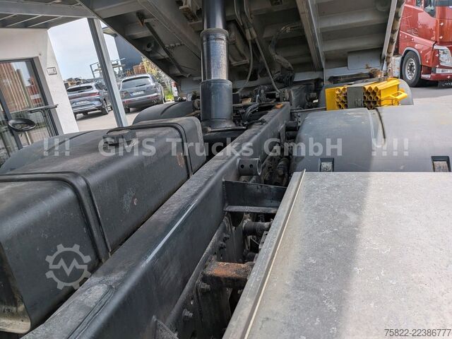 Three-sided tipper truck MAN TGS 33.500 / Manual /Meiller BORDMATIK/WENIG KM