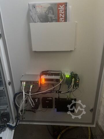 Universal-Bearbeitungszentrum Mazak CV5 - 500 smoothX