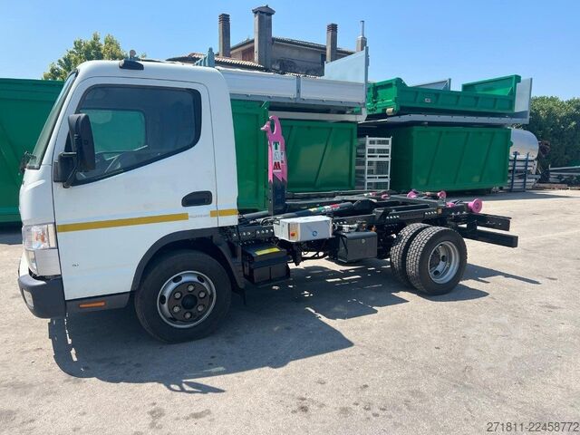 Abrollkipper MITSUBISHI MITSUBISHI FUSO 7C15 SCARRABILE NUOVO