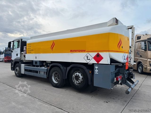 LKW mit Tankaufbau MAN TGS 26.360*3 KAMMER MIT OBEN UND UNTEN*LENK&LI