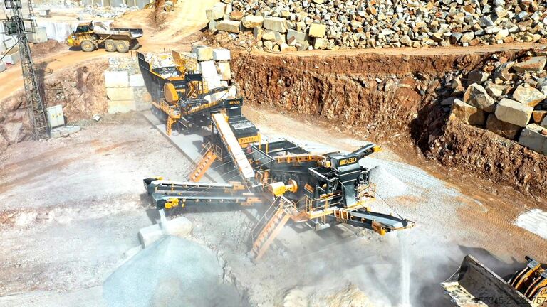 Brechanlage FABO Jaw Crusher hard stone crushing machine 180-300 t/h