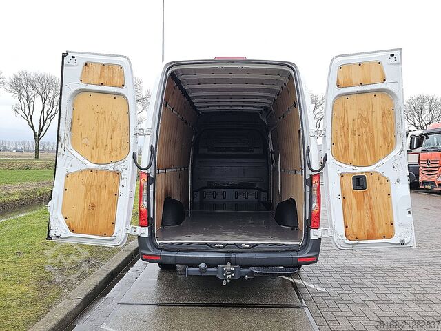 High-roof van MERCEDES-BENZ SPRINTER 315 L3H2 3.5T-Trekhaak !