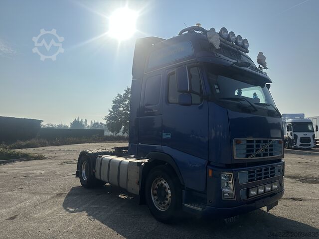 Standard tractor unit with hydraulic superstructure Volvo FMFH 42.7..1ES