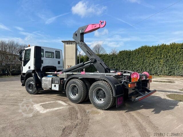 Abrollkipper IVECO IVECO TRAKKER 360 SCARRABILE 6X4