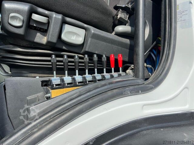 Abrollkipper IVECO IVECO TRAKKER 360 SCARRABILE 6X4