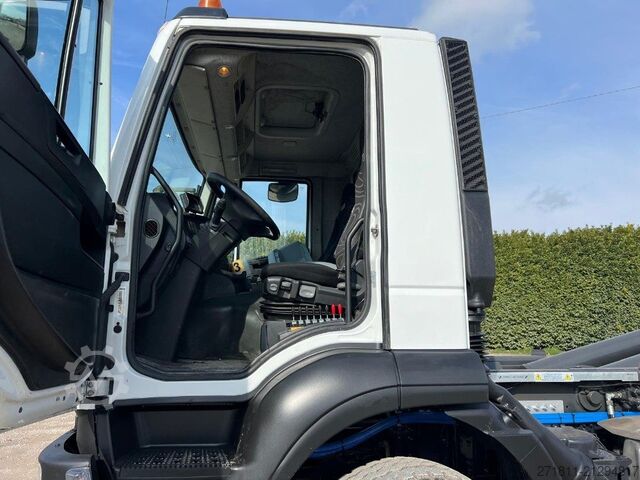 Abrollkipper IVECO IVECO TRAKKER 360 SCARRABILE 6X4