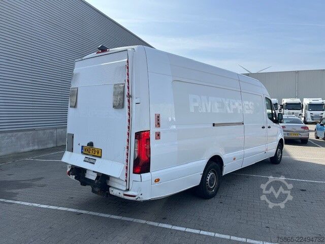 Panel van Mercedes-Benz Sprinter 319 3.0 V6 CDI / Sleeper Cab / L4 H3 /...
