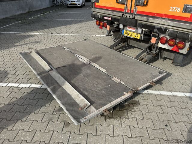 Refrigerated/freezer transport Sor Iberica SOR-S3E / Carrier Vector 1550 / BPW Trommel / K...