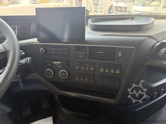 Standard tractor unit VOLVO FH 500 EURO 6, I-SHIFT, STANDKLIMA