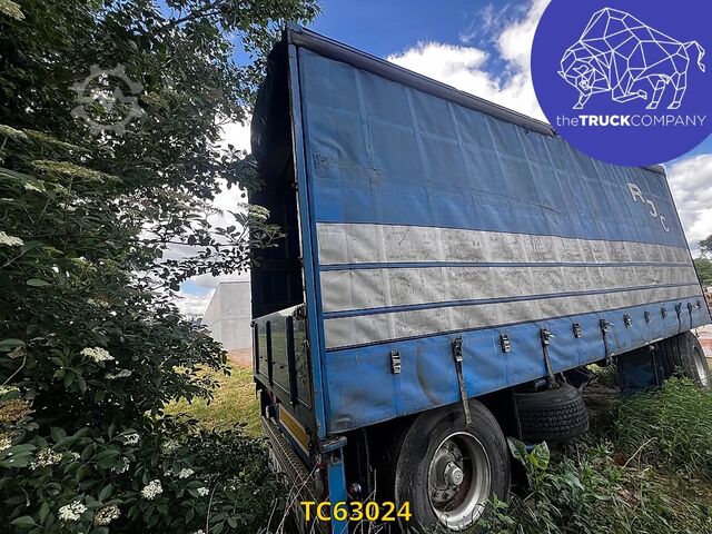 Sliding tarpaulins Meert 