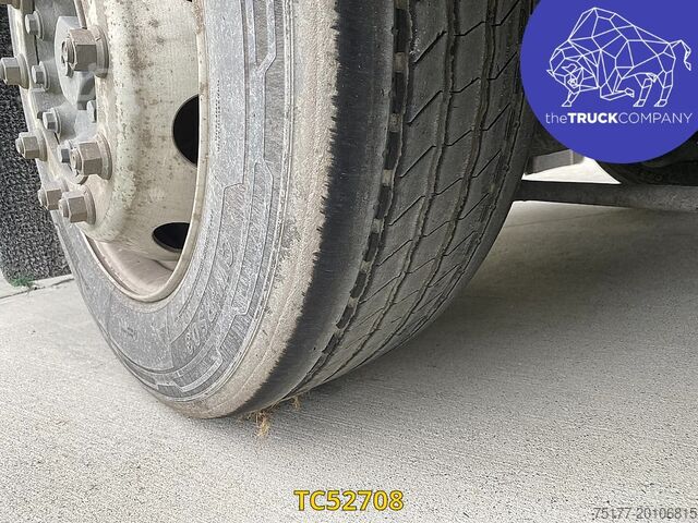 Sliding tarpaulin Iveco Stralis