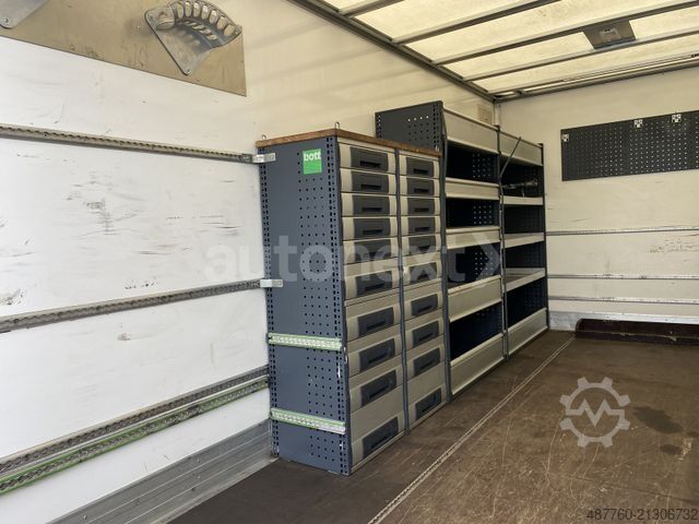 Transporter mit Koffer IVECO Daily 70C18H DoKa Aut.*WERKSTATT* LBW+6-SITZE