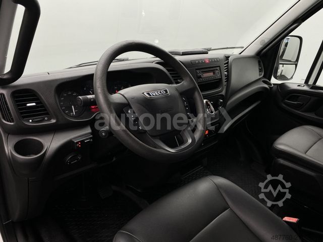 Transporter mit Koffer IVECO Daily 70C18H DoKa Aut.*WERKSTATT* LBW+6-SITZE