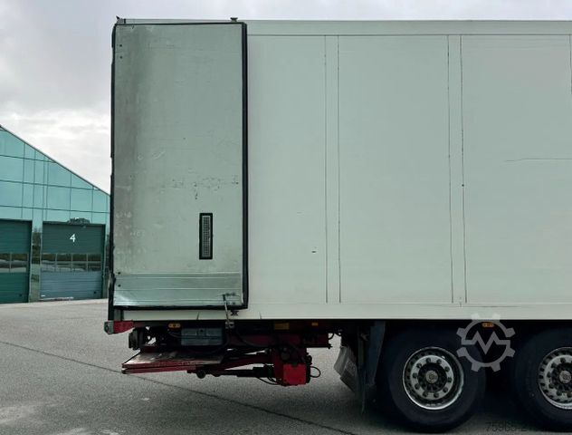 Kühlauflieger SCHMITZ CARGOBULL SKO 24 THERMO KING SL 400-e FLOWERWIDE HOLLAND-T