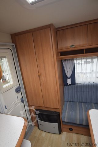 Wohnwagen HOBBY De Luxe Easy 440 SF mit Vorzelt