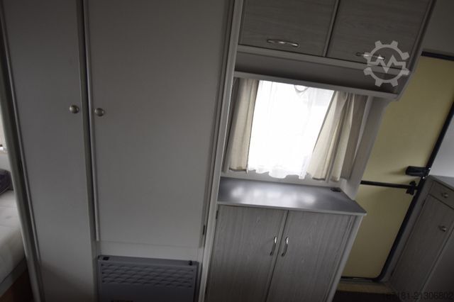 Wohnwagen DELTA 4600 MD mit Vorzelt