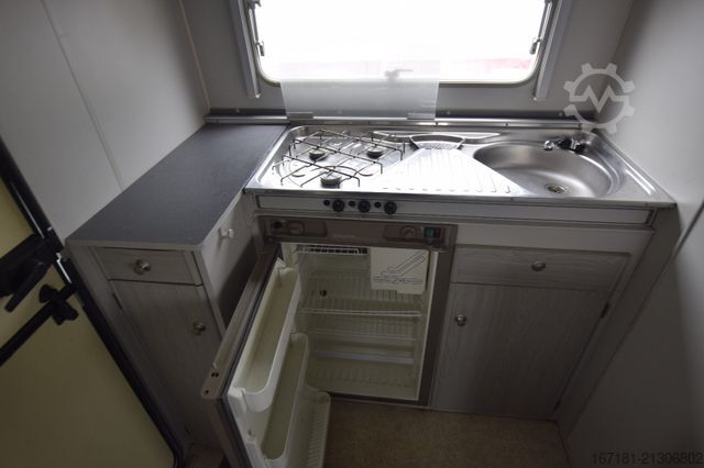 Wohnwagen DELTA 4600 MD mit Vorzelt