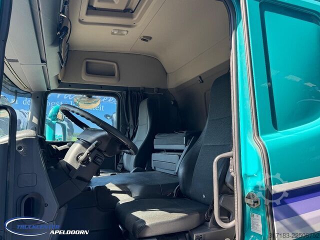 Standard tractor Scania P320 4x2 Highline trekker