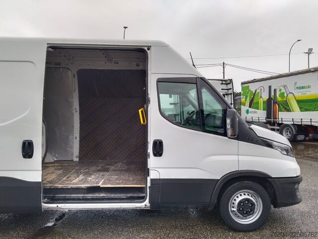 Kastenwagen Iveco DAILY 35S16