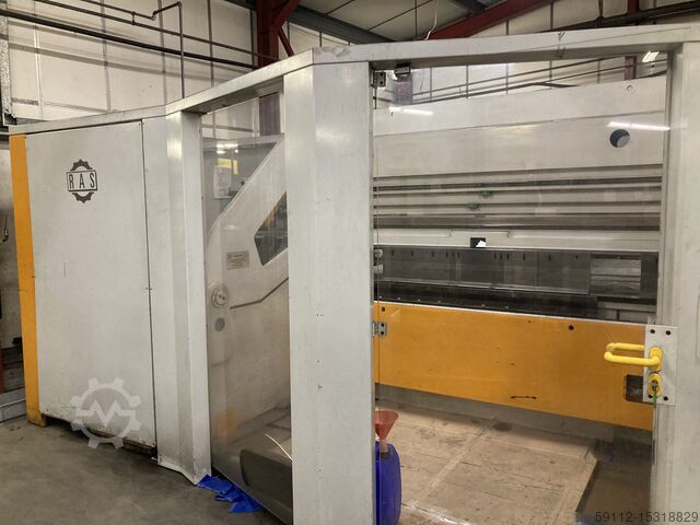 Blechbearbeitungszentrum RAS Multibend-Center 79.26-2