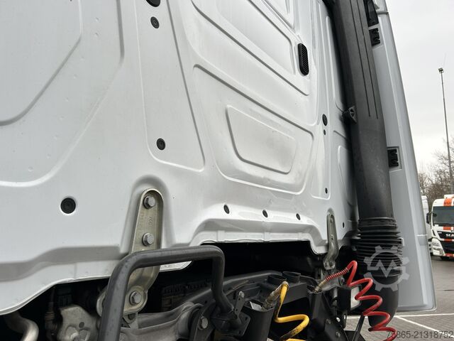 Standard tractor Mercedes-Benz Actros 1842 StreamSpace / 424 dkm / NL Truck / ...