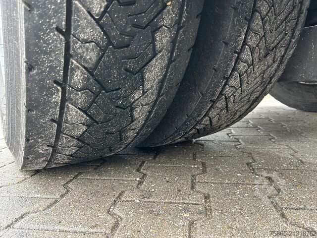 Standard tractor Mercedes-Benz Actros 1842 StreamSpace / 424 dkm / NL Truck / ...