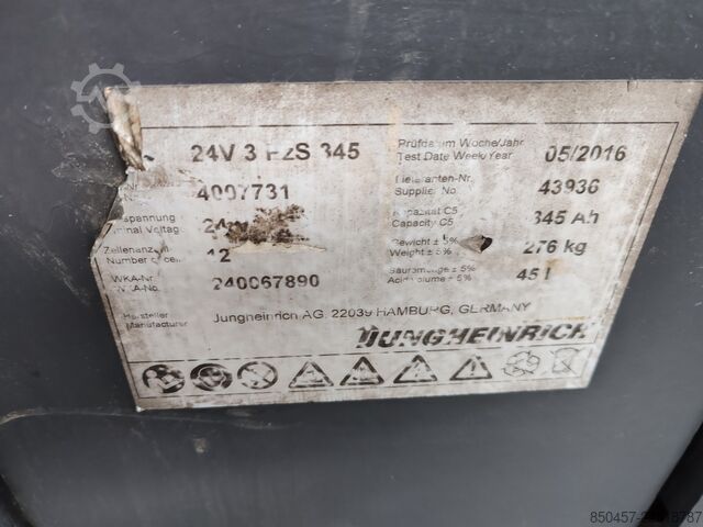 Stackers Stand-on Jungheinrich ERD 120 defect