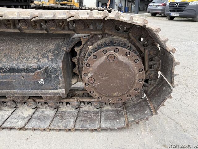 EXCAVATOR Caterpillar 323 FL