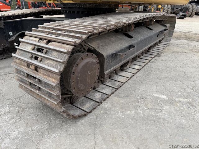 EXCAVATOR Caterpillar 323 FL
