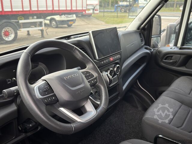 Iveco Daily 35S16V HA8 2.3L 160pk L3H2 W3520L | Automaat | Adaptive Cruise | Camera | Trekhaak | Iveco Daily 35S16V HA8 2.3L 160pk L3H2 W3520L | Autom...