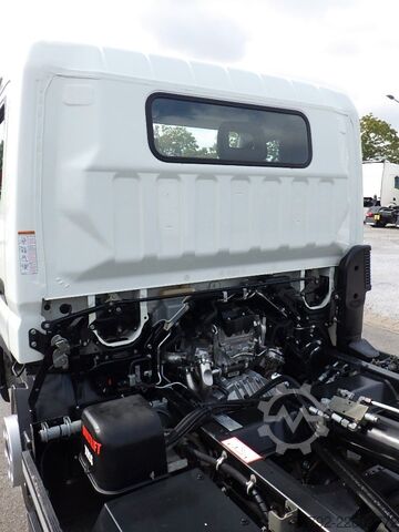 Transporter mit Kipper FUSO Canter 7 C 18 HIAB Abroller/AHK/Klima/LED/24 tkm