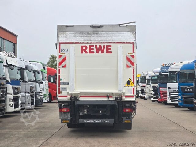 Refrigerated truck VOLVO FM420*FRIGOBLOCK*VOLLLUFT*PALFINGER LBW  2.5T*
