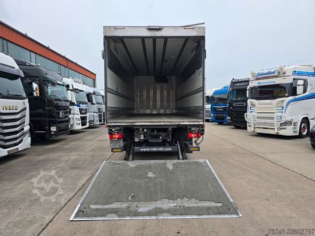 Refrigerated truck VOLVO FM420*FRIGOBLOCK*VOLLLUFT*PALFINGER LBW  2.5T*